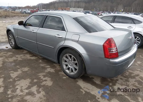 2006 Chrysler 300C from USA, damaged, VIN 2C3LA63H76H527556